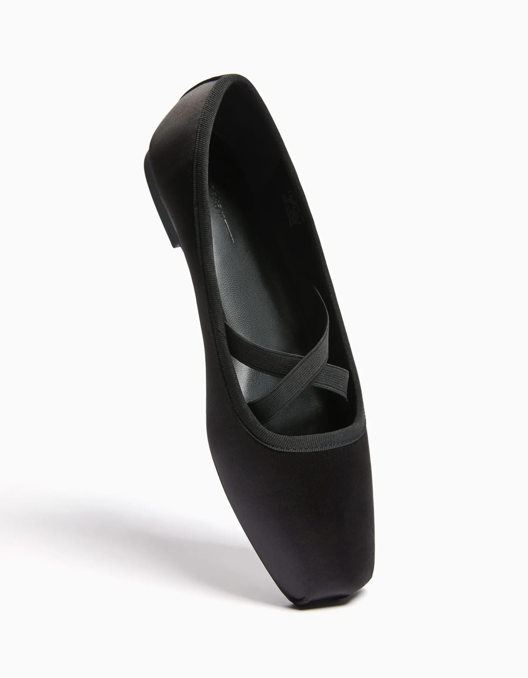 BERSHKA Ballerines satinées élastiques Noir Hot