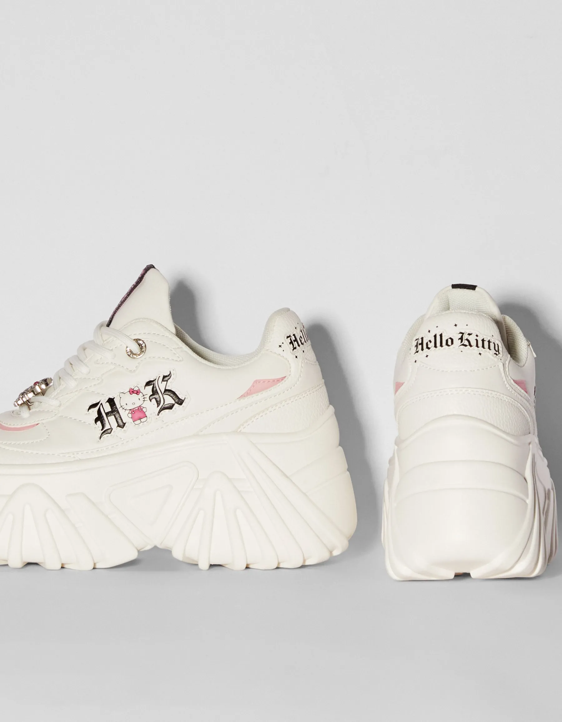 BERSHKA Baskets plateforme Hello Kitty bijou Blanc Cheap
