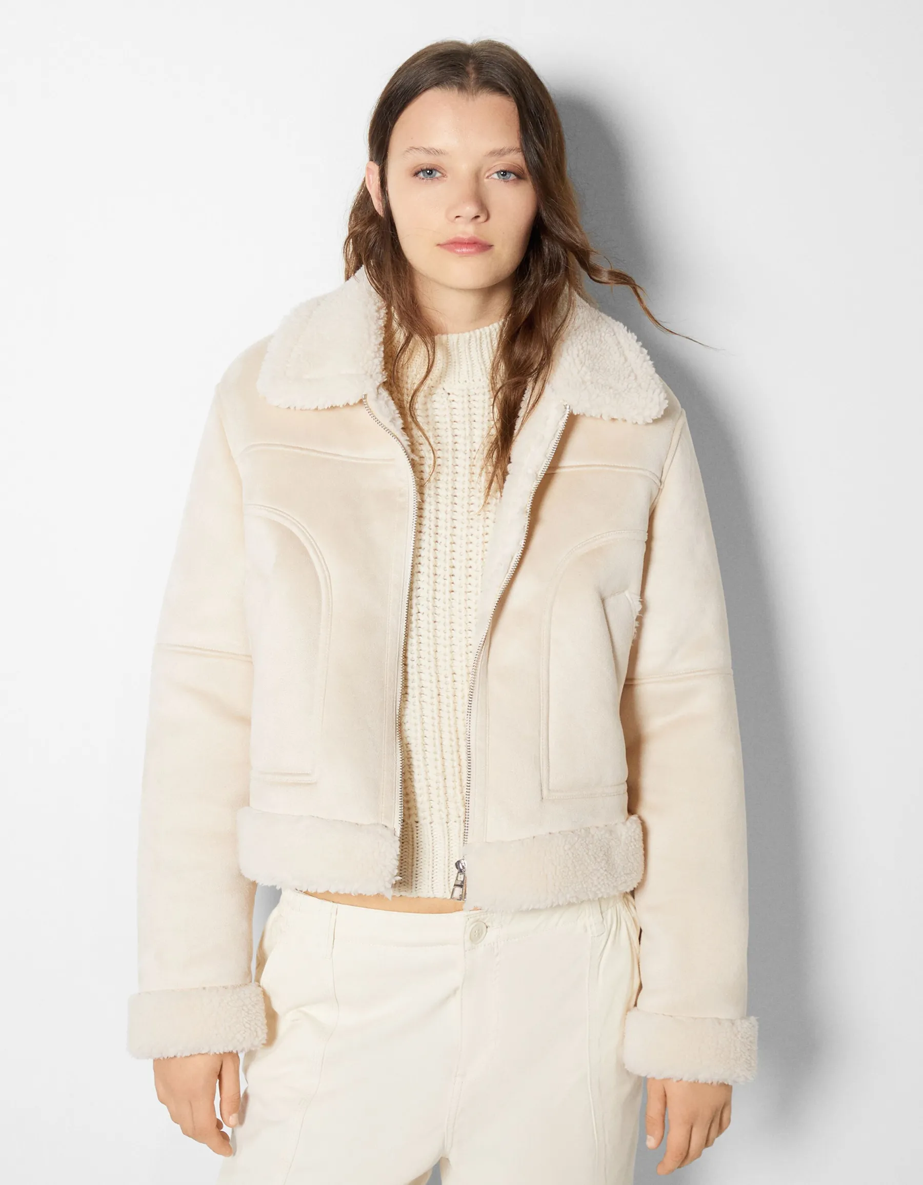 BERSHKA Blouson biker cropped double face suédine Blanc cassé Discount