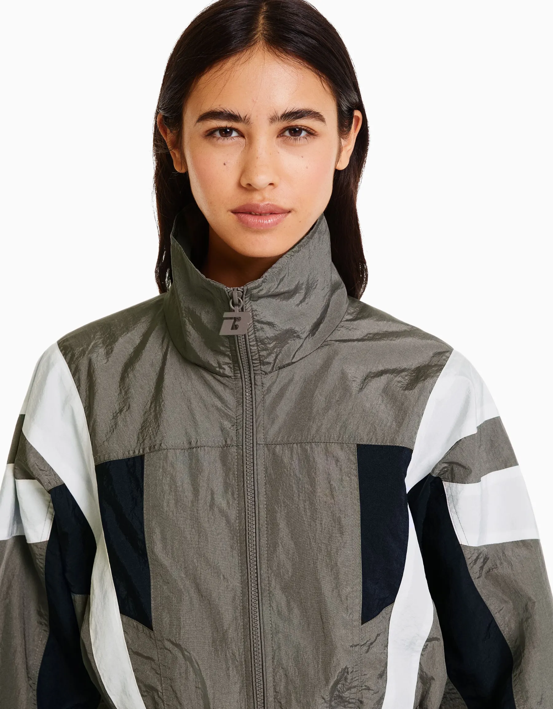 BERSHKA Blouson cropped effet nylon color block Vert Flash Sale