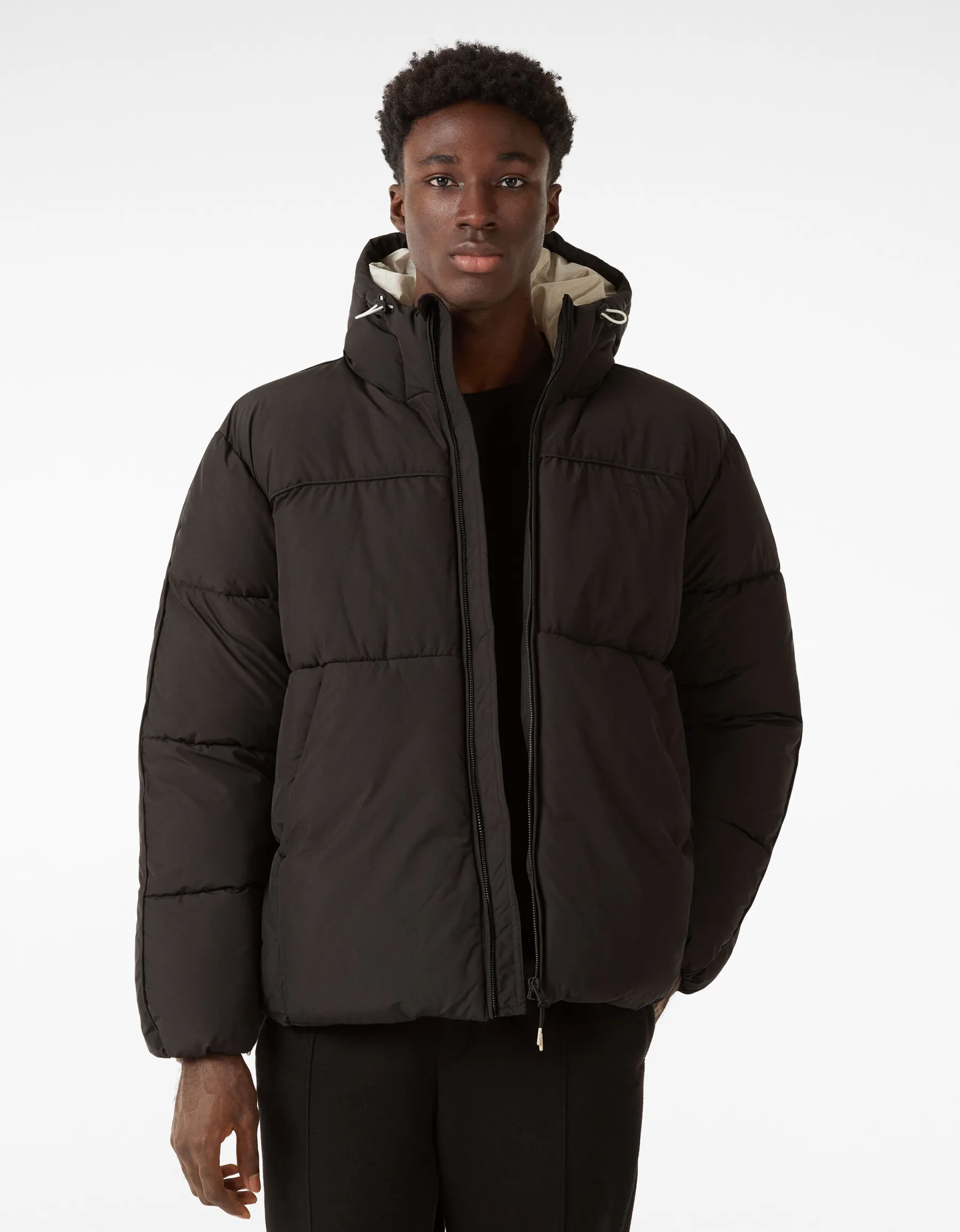 BERSHKA Blouson doudoune capuche Blanc Store