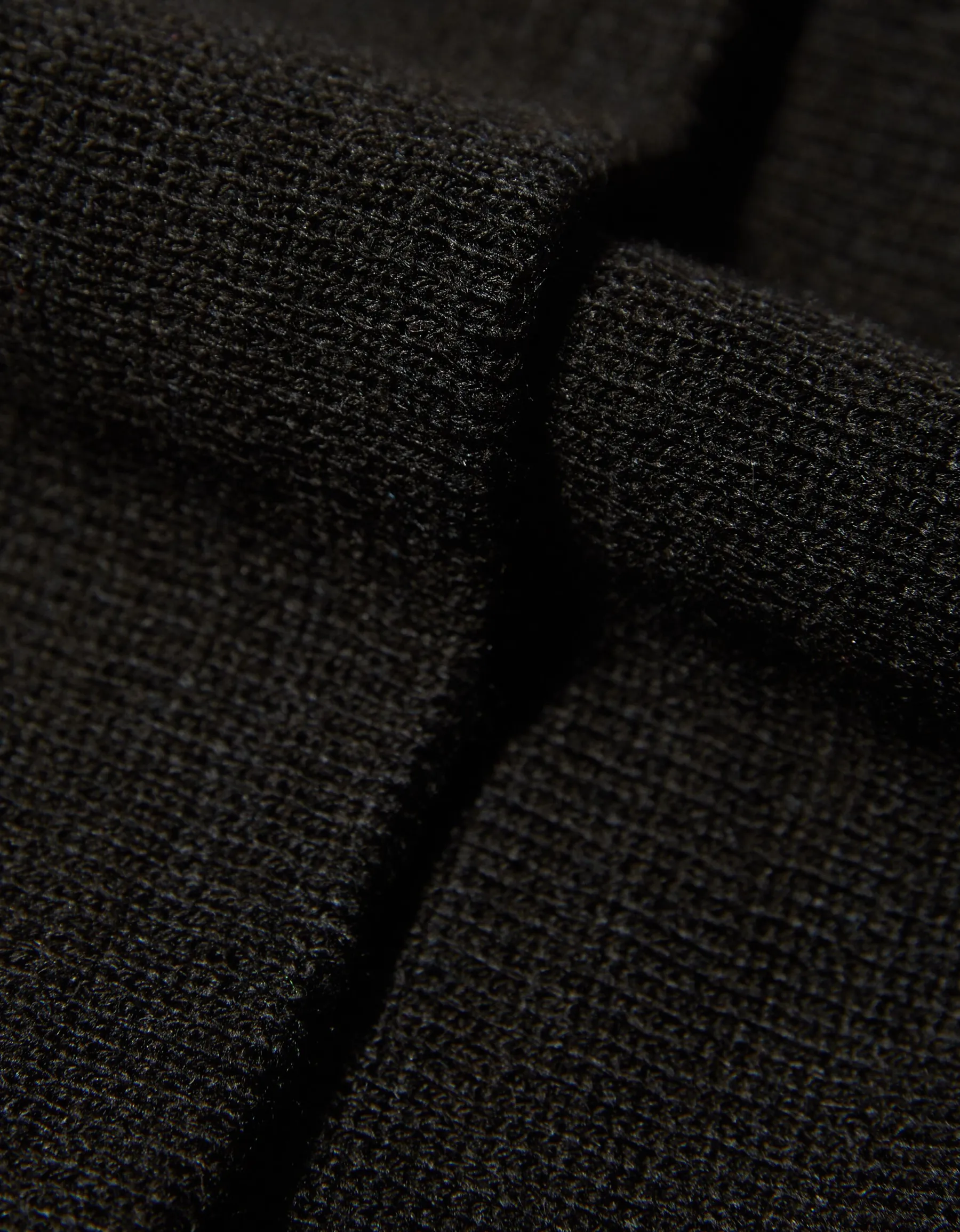 BERSHKA Bonnet basic Noir Hot