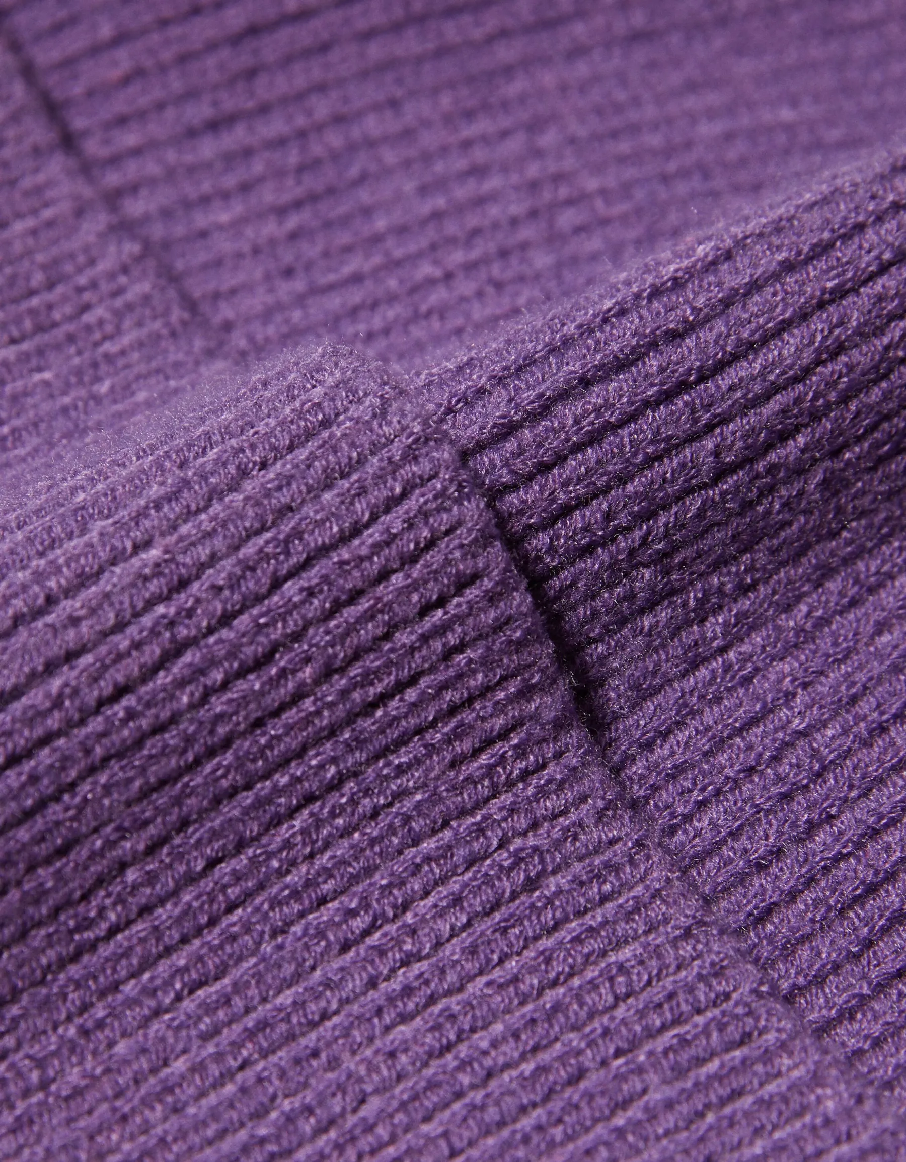 BERSHKA Bonnet court Violet Store
