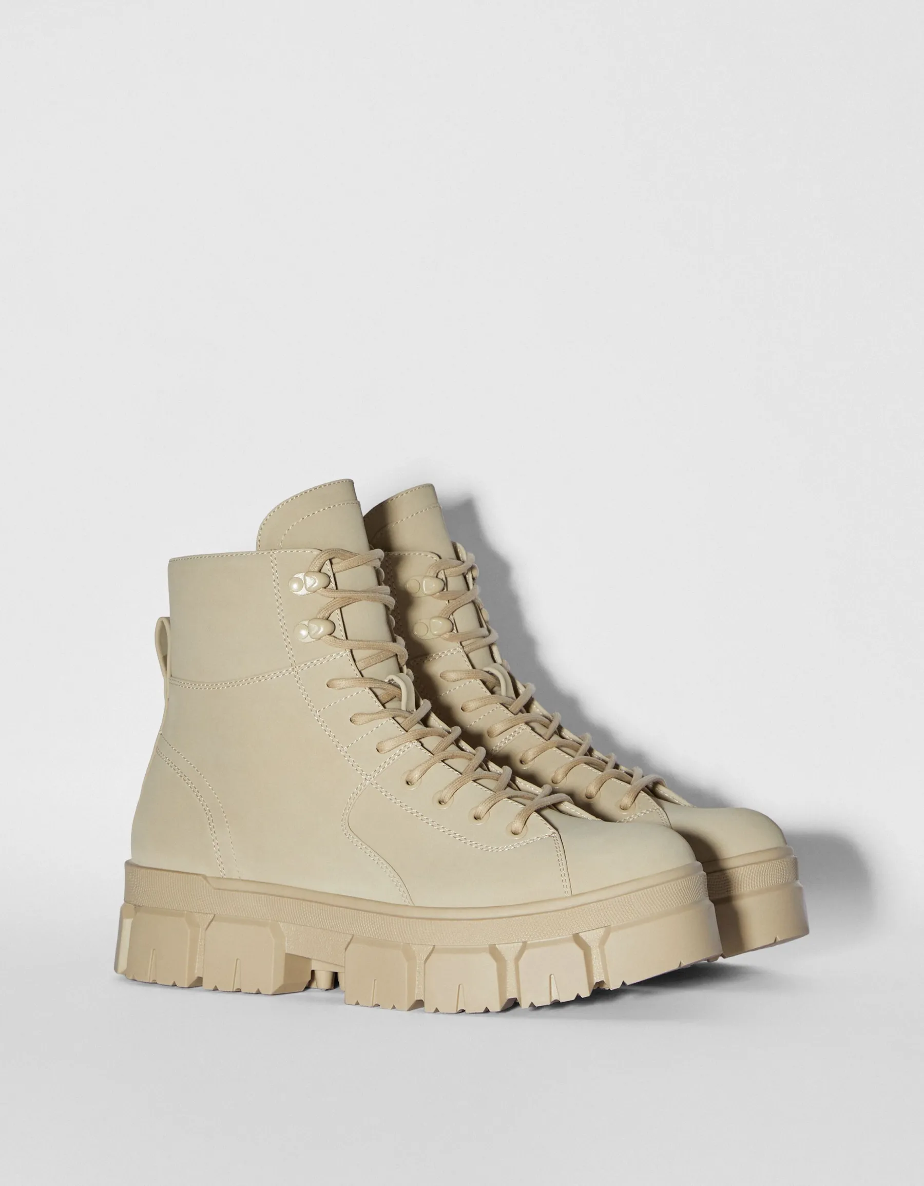 BERSHKA Bottes à lacets semelle crantée homme Sable Best