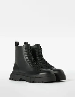 BERSHKA Bottes à lacets semelle crantée homme Noir Online