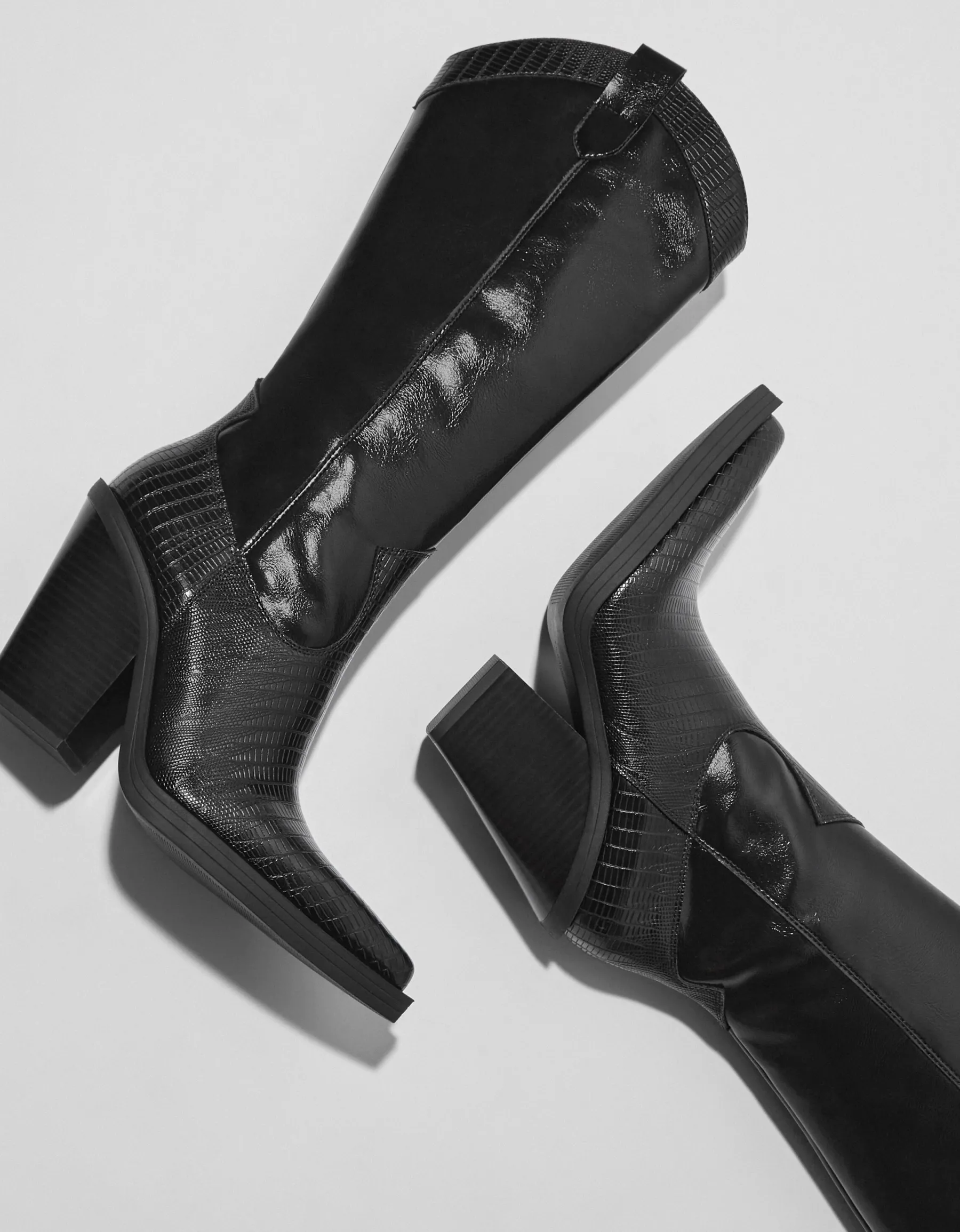 BERSHKA Bottes talon cowboy Noir Shop