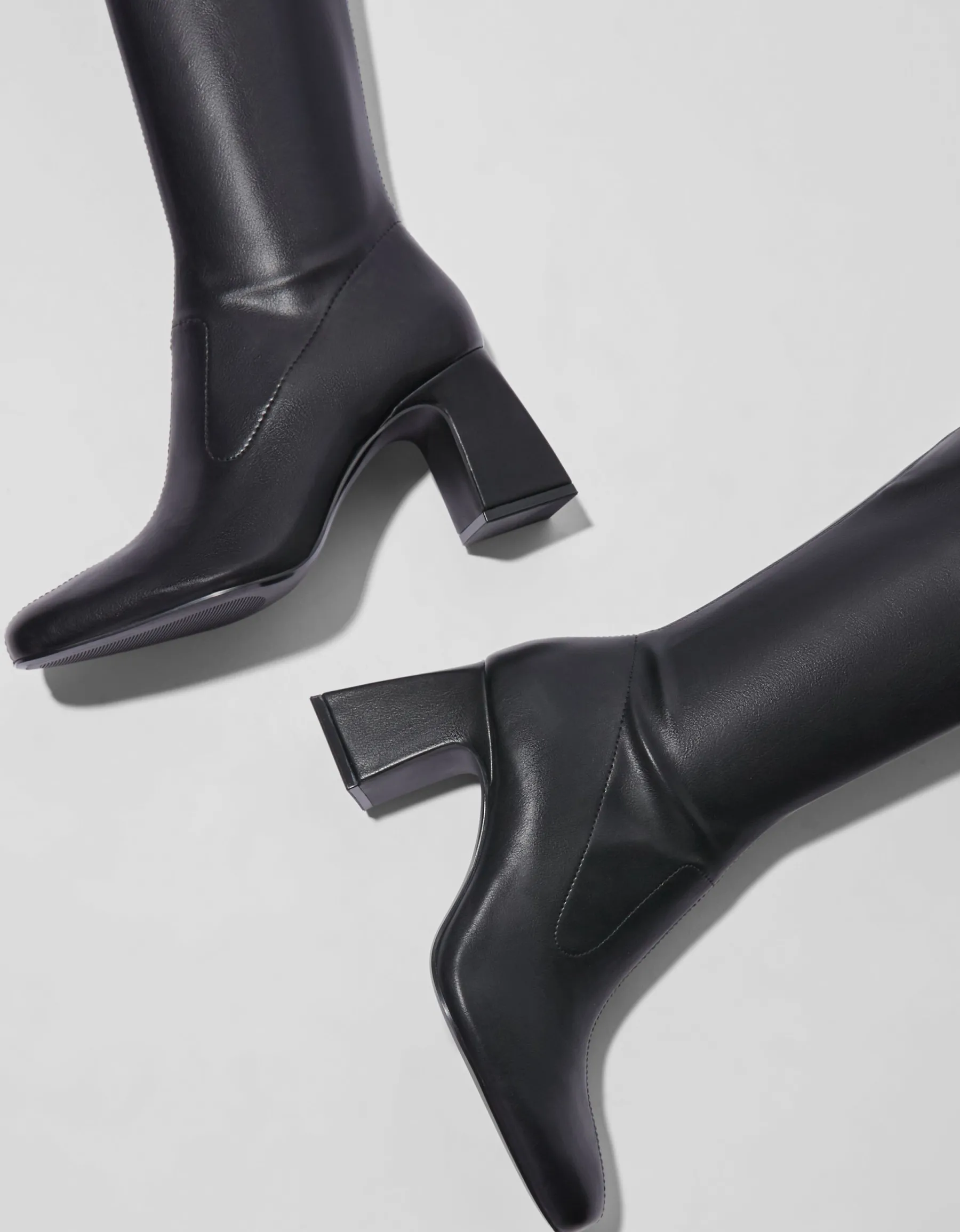 BERSHKA Bottes XL talon midi Noir Cheap