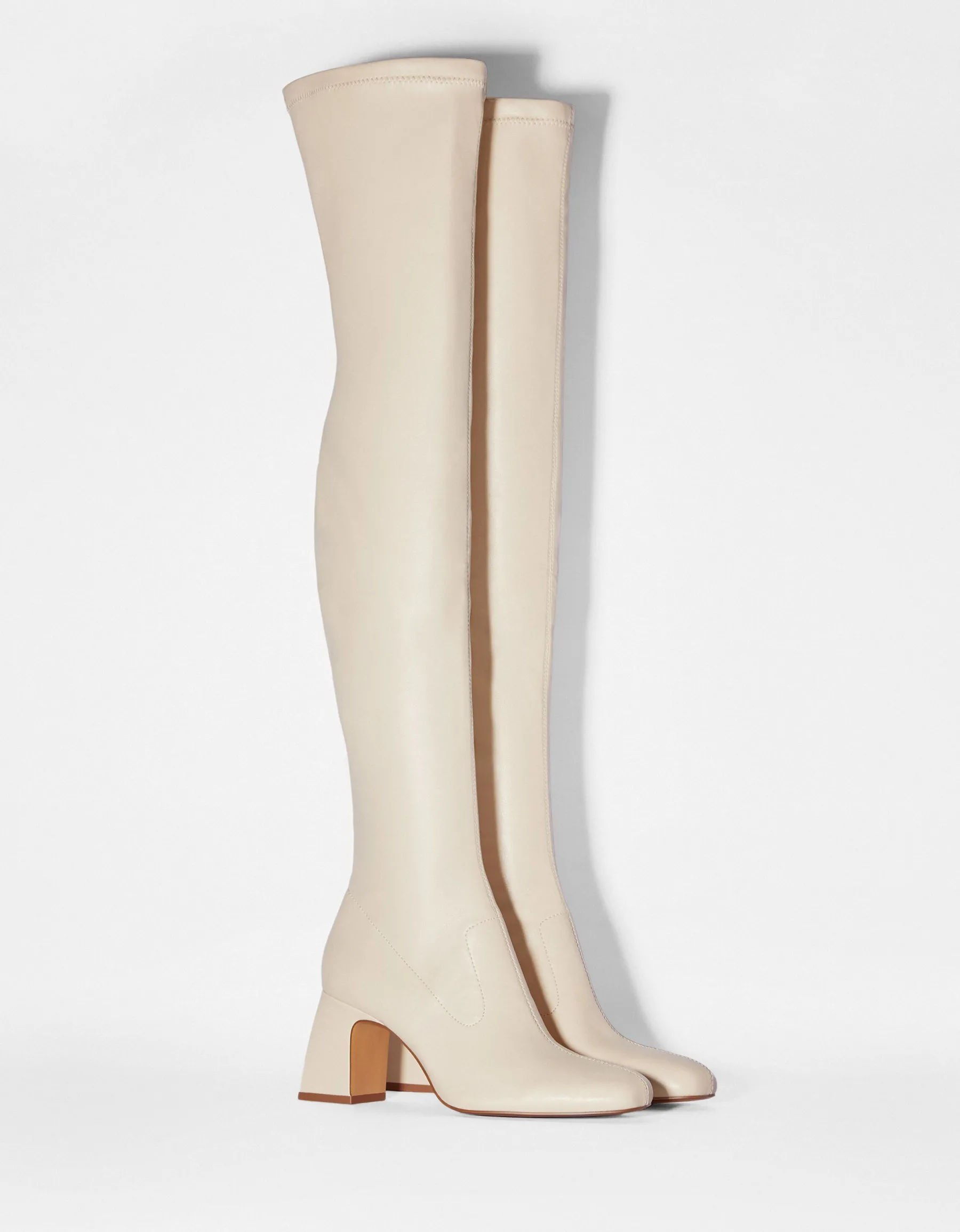 BERSHKA Bottes XL talon midi Noir Store
