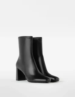 BERSHKA Bottines à talon moulantes Écru Best Sale