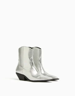 BERSHKA Bottines cowboy à talon Argent Hot