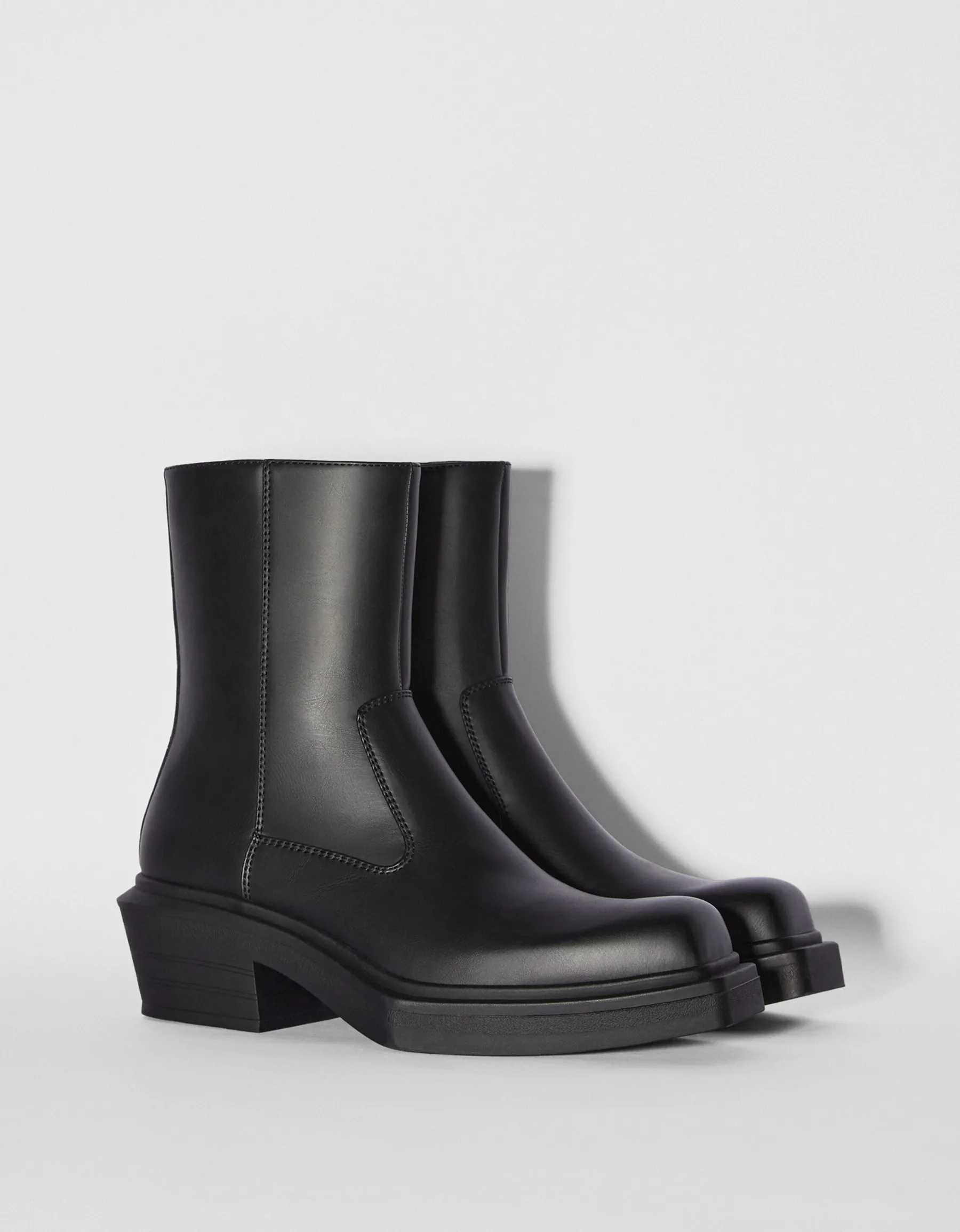 BERSHKA Bottines cowboy homme Noir Cheap