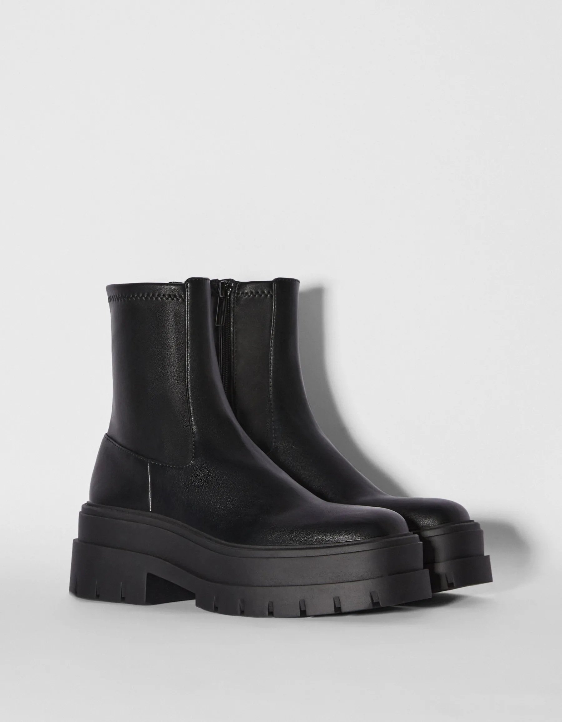 BERSHKA Bottines plateforme moulantes Noir New