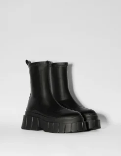 BERSHKA Bottines plateforme moulantes Noir Discount