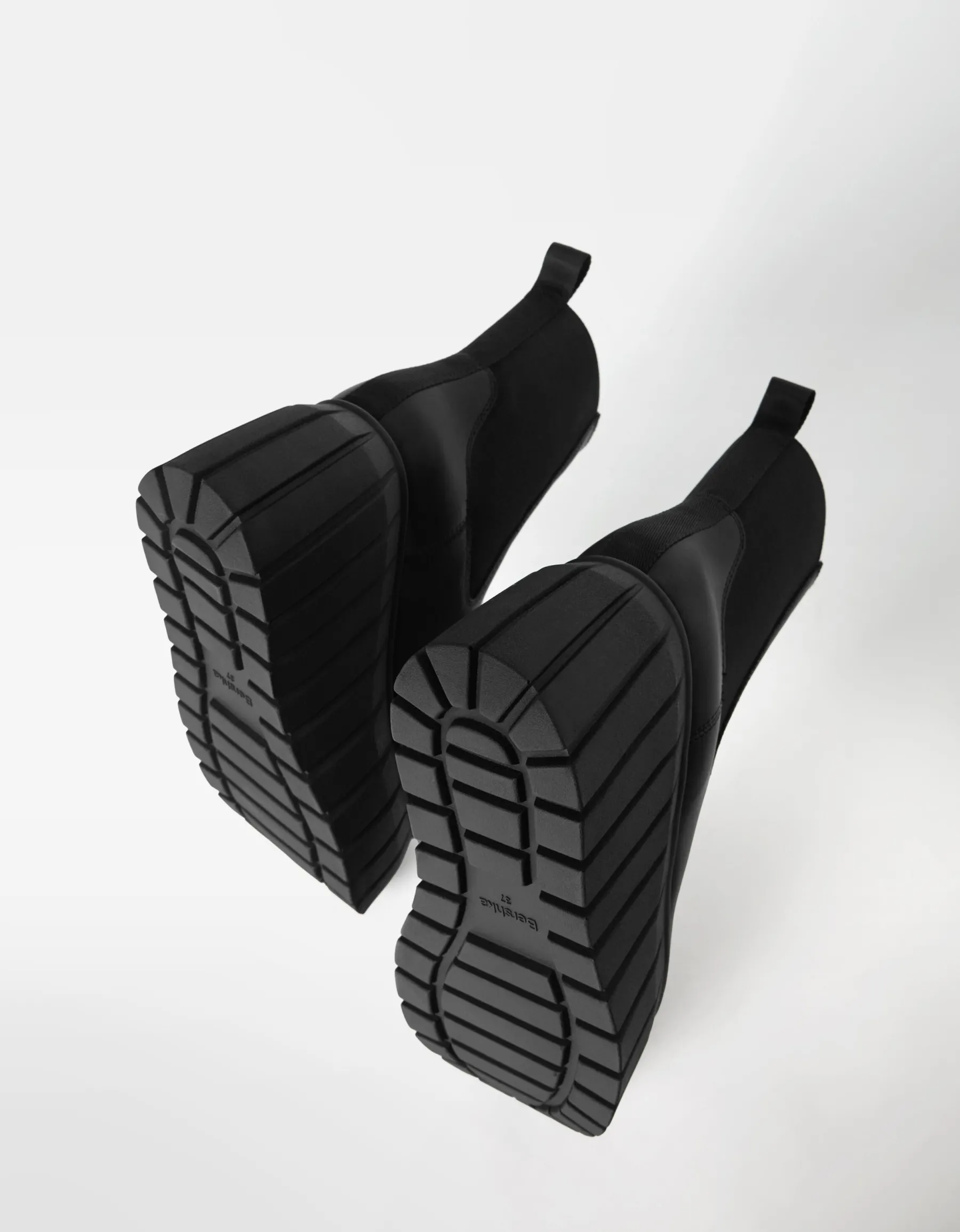 BERSHKA Bottines plateforme XL élastiquées Noir Fashion