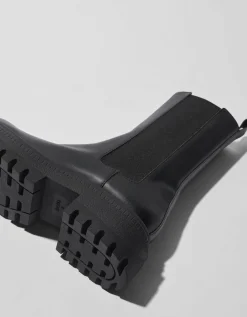 BERSHKA Bottines plates avec bandes élastiques Noir Store