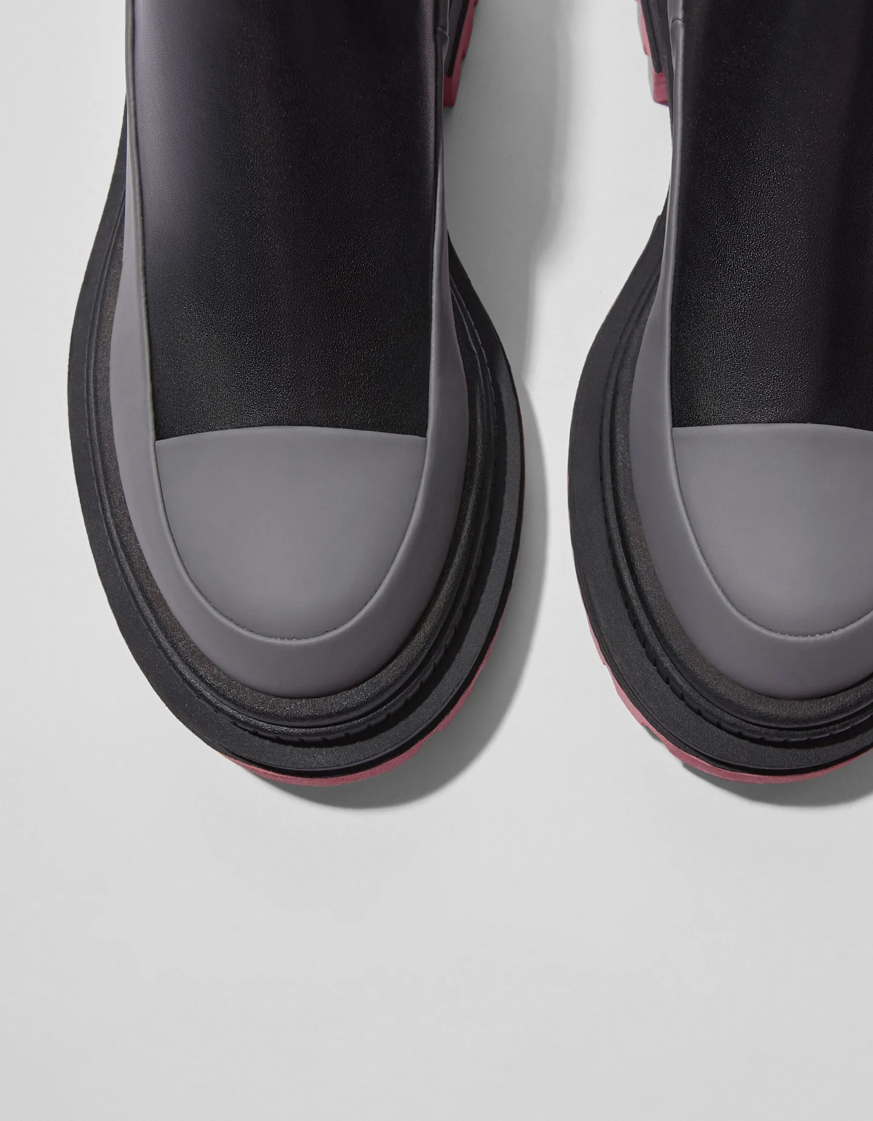 BERSHKA Bottines plates semelle colorée Multicouleur Online
