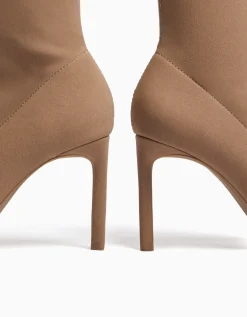 BERSHKA Bottines talon moulantes Sable Store