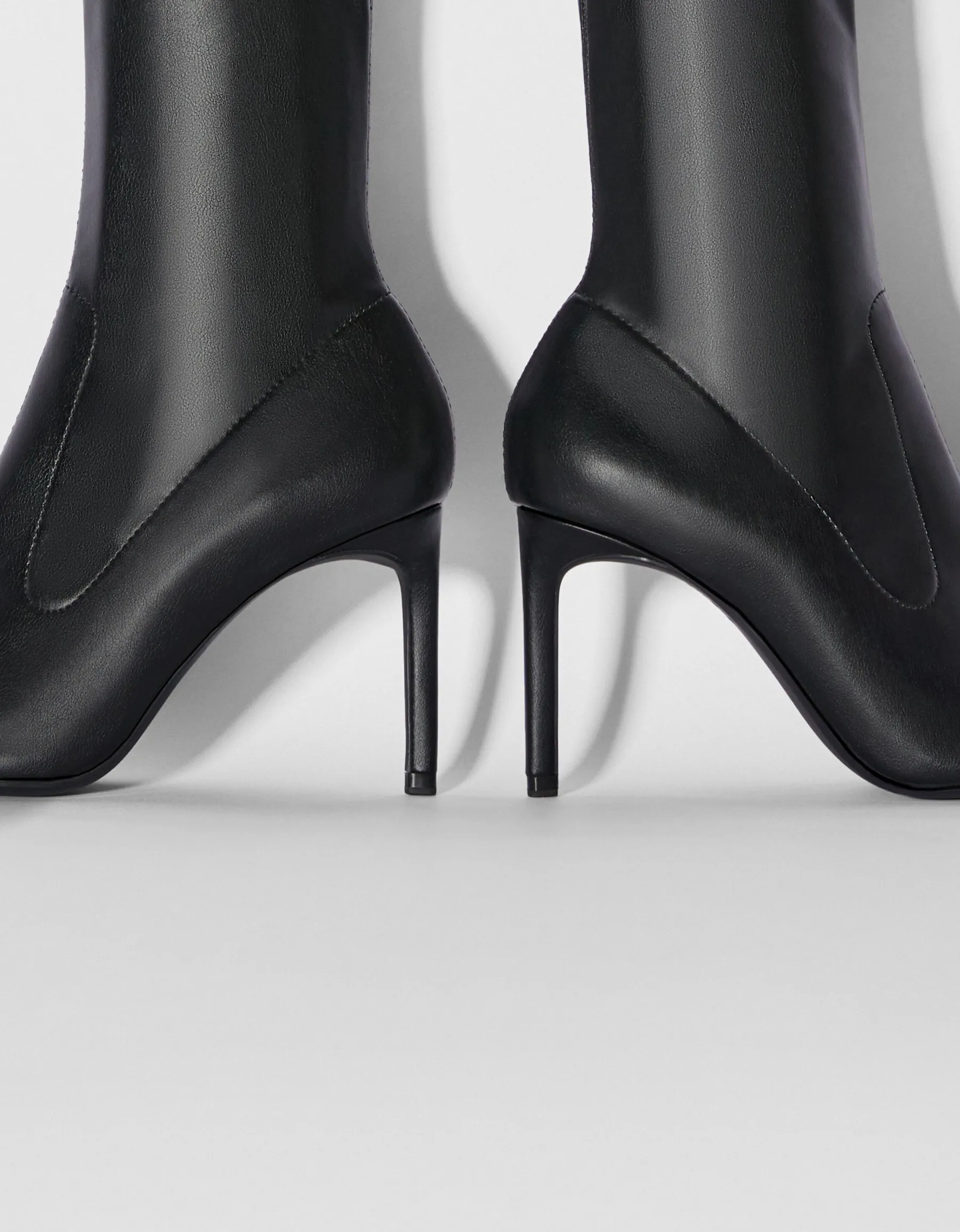 BERSHKA Bottines talon moulantes Noir Best