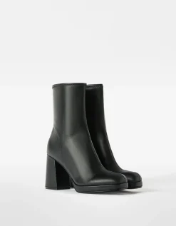BERSHKA Bottines talon moulantes mini plateforme Noir Hot