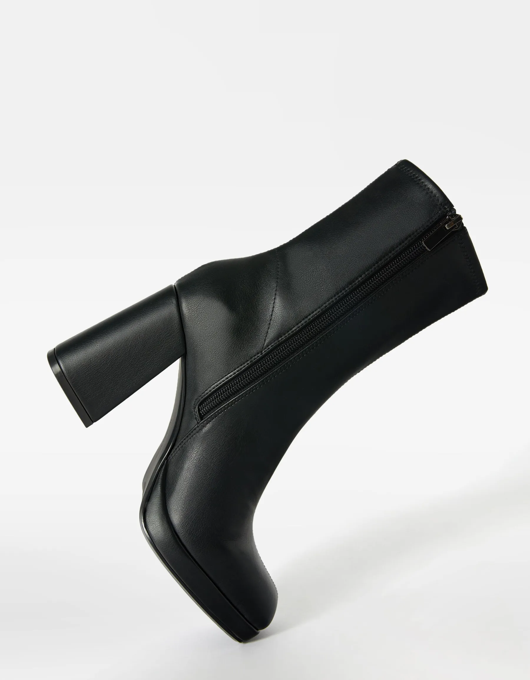 BERSHKA Bottines talon moulantes mini plateforme Noir Store