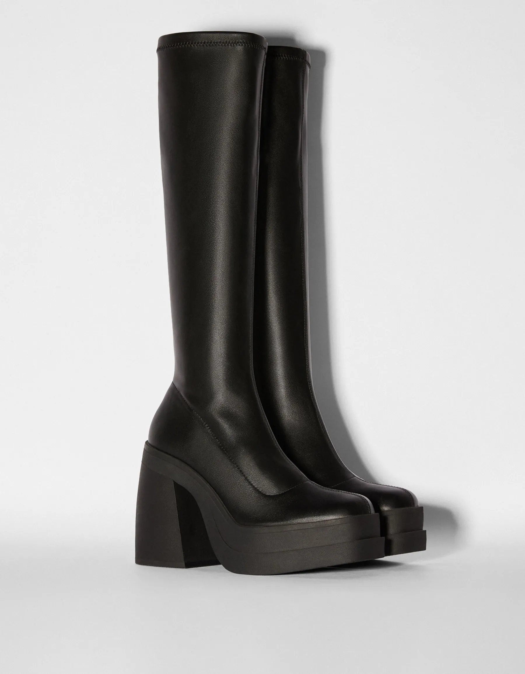 BERSHKA Bottines talon plateforme moulantes Noir Flash Sale