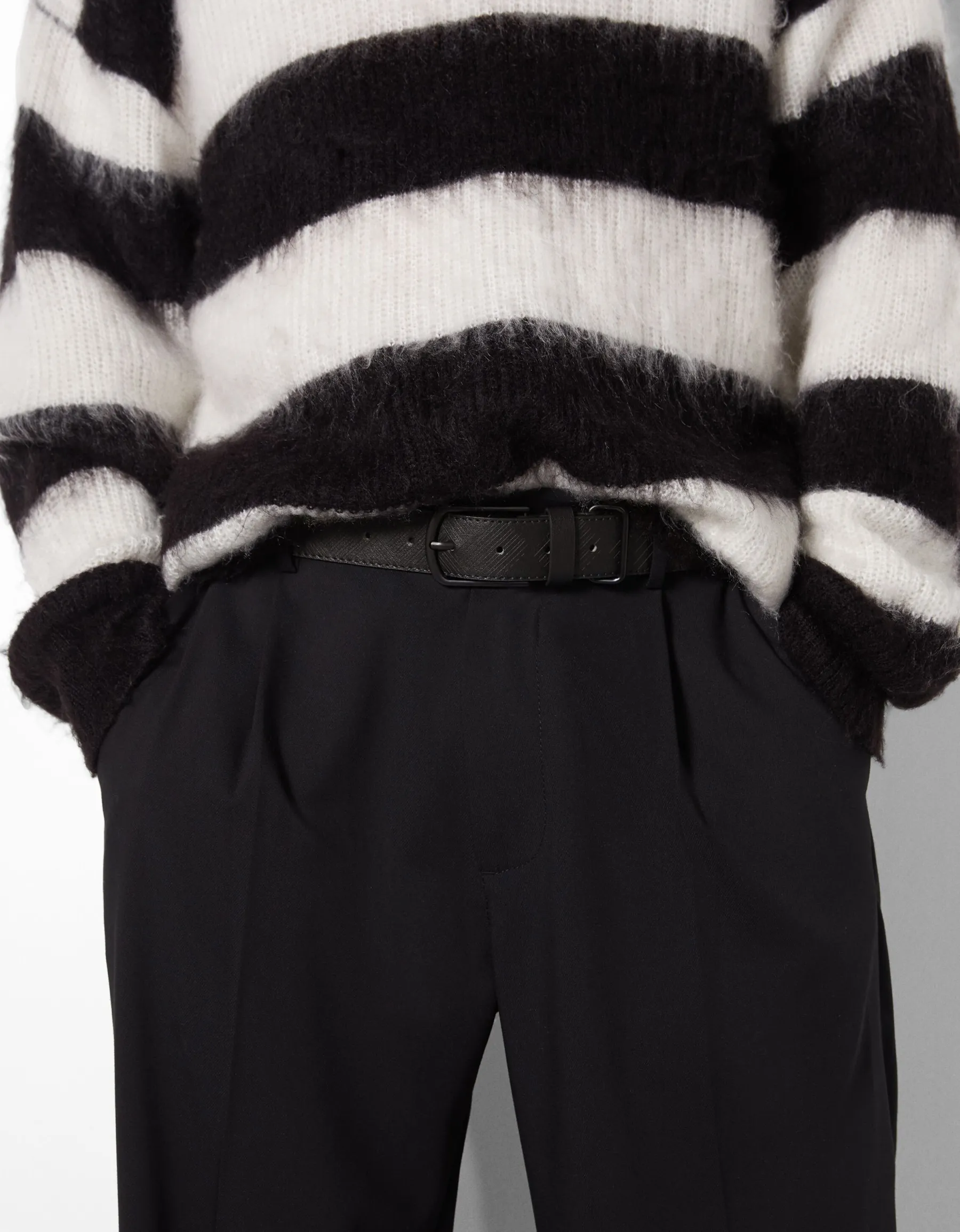 BERSHKA Ceinture effet cuir gravée Noir Clearance