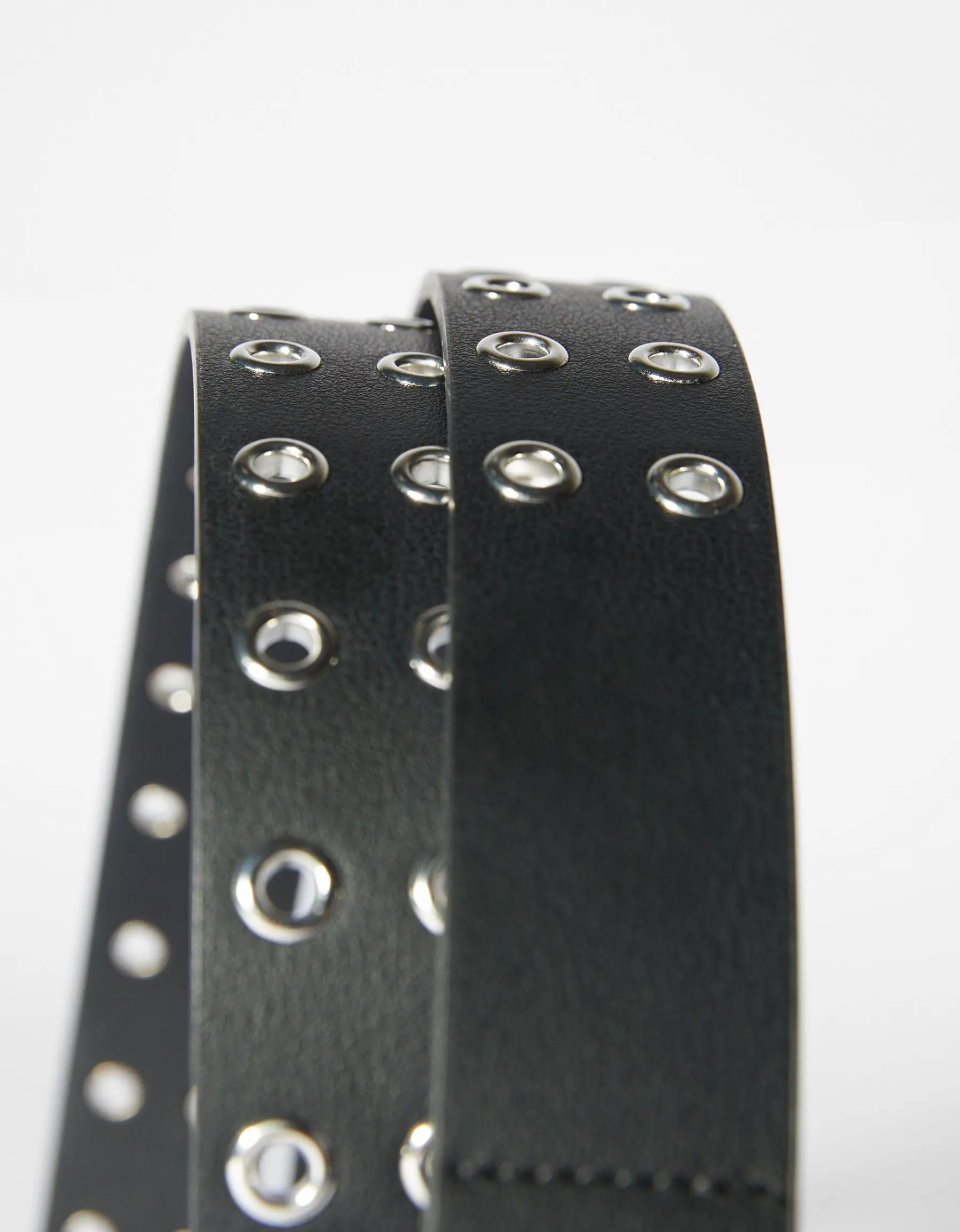BERSHKA Ceinture similicuir œillets Noir Cheap