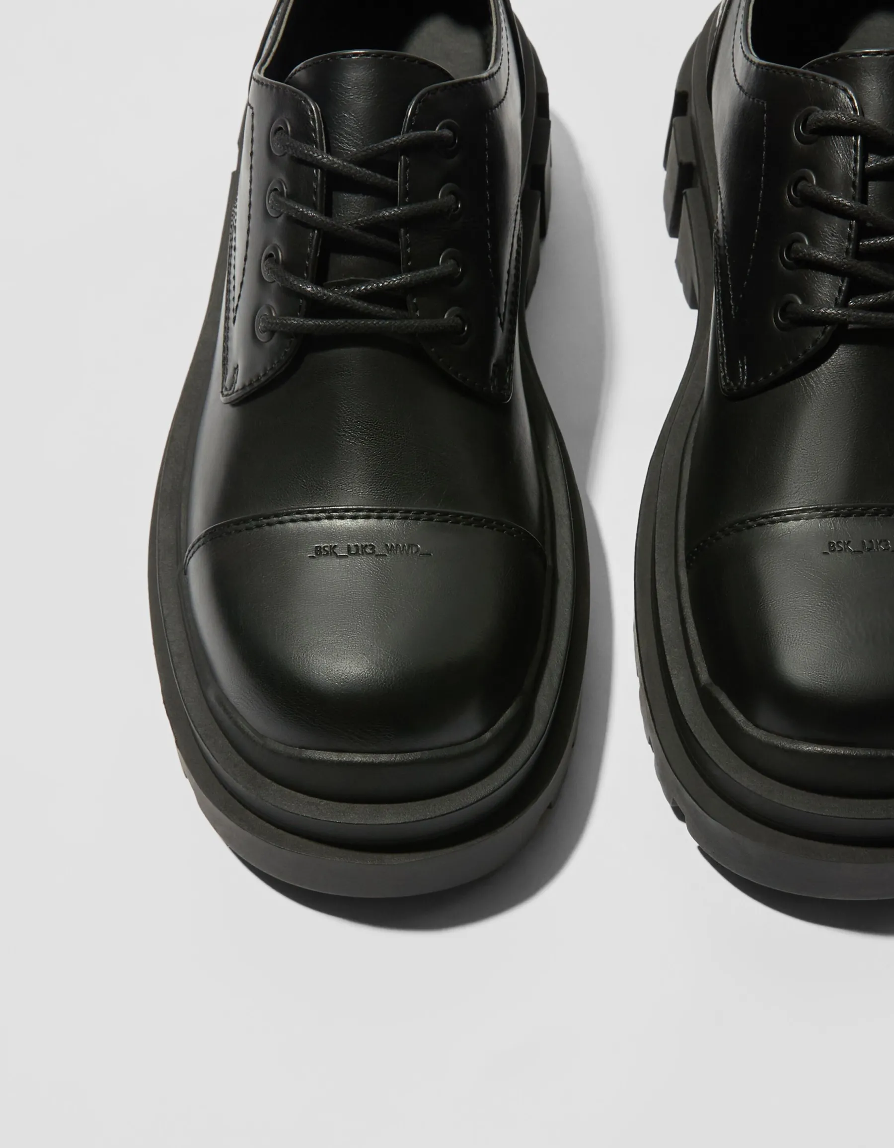 BERSHKA Chaussure habillées semelle crantée homme Noir New