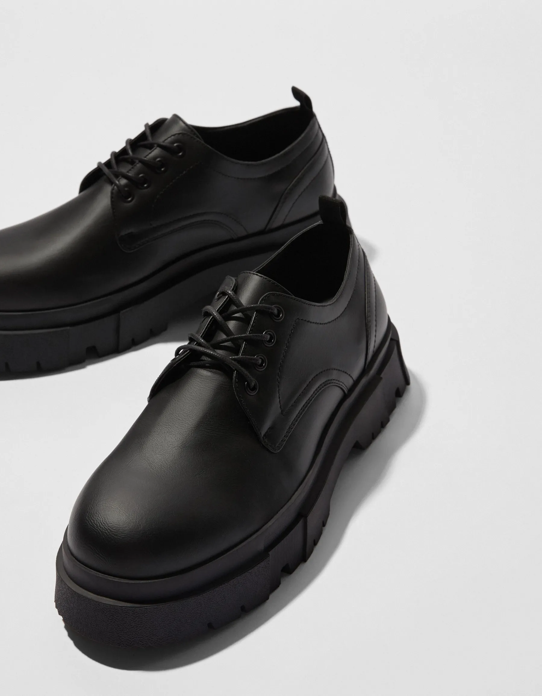 BERSHKA Chaussure habillées semelle crantée homme Noir New