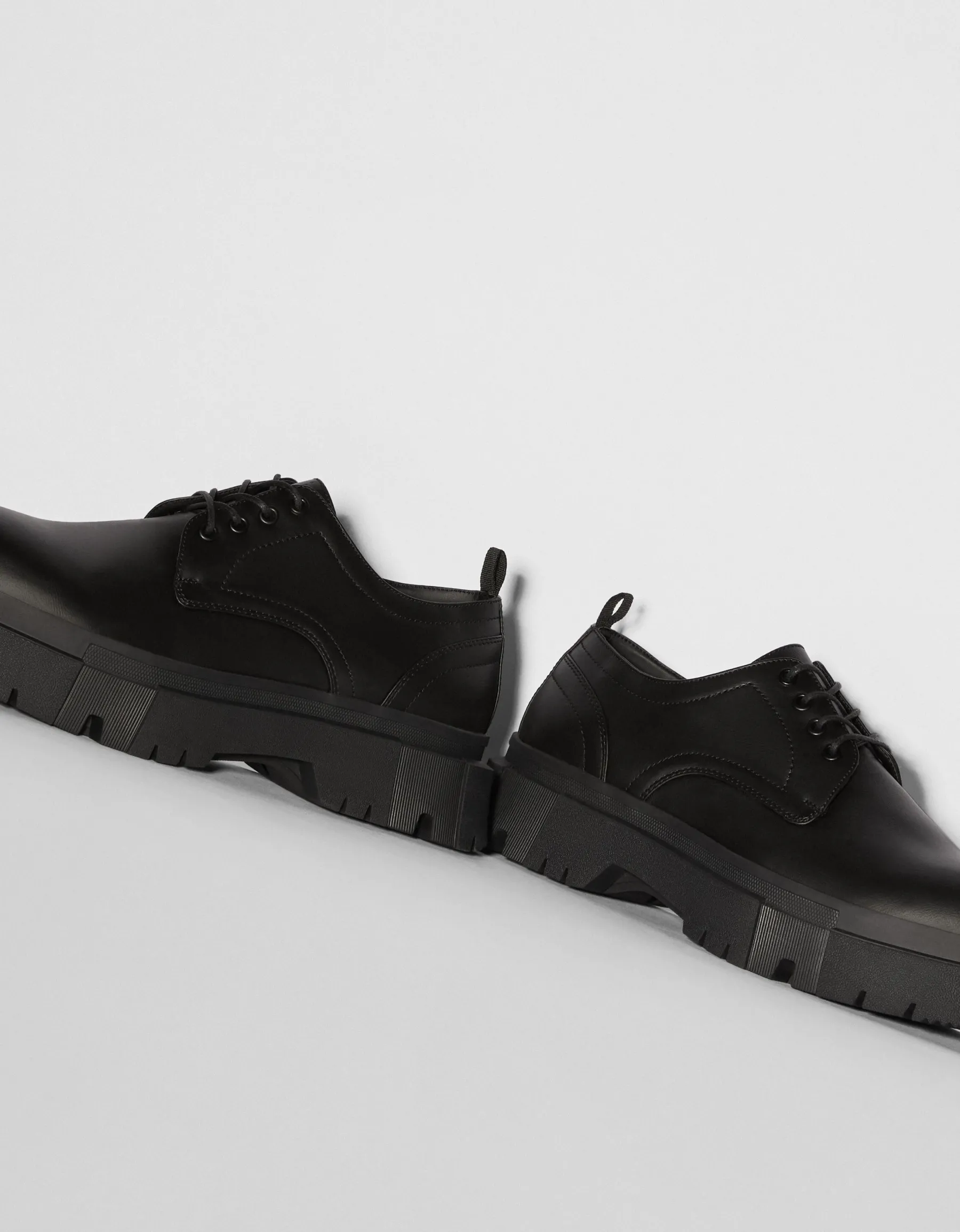 BERSHKA Chaussure habillées semelle crantée homme Noir New