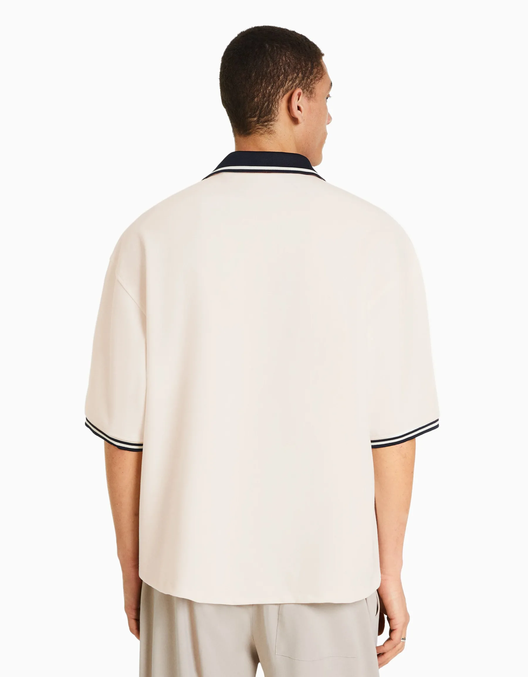 BERSHKA Chemise manches courtes col bord-côte Blanc Store