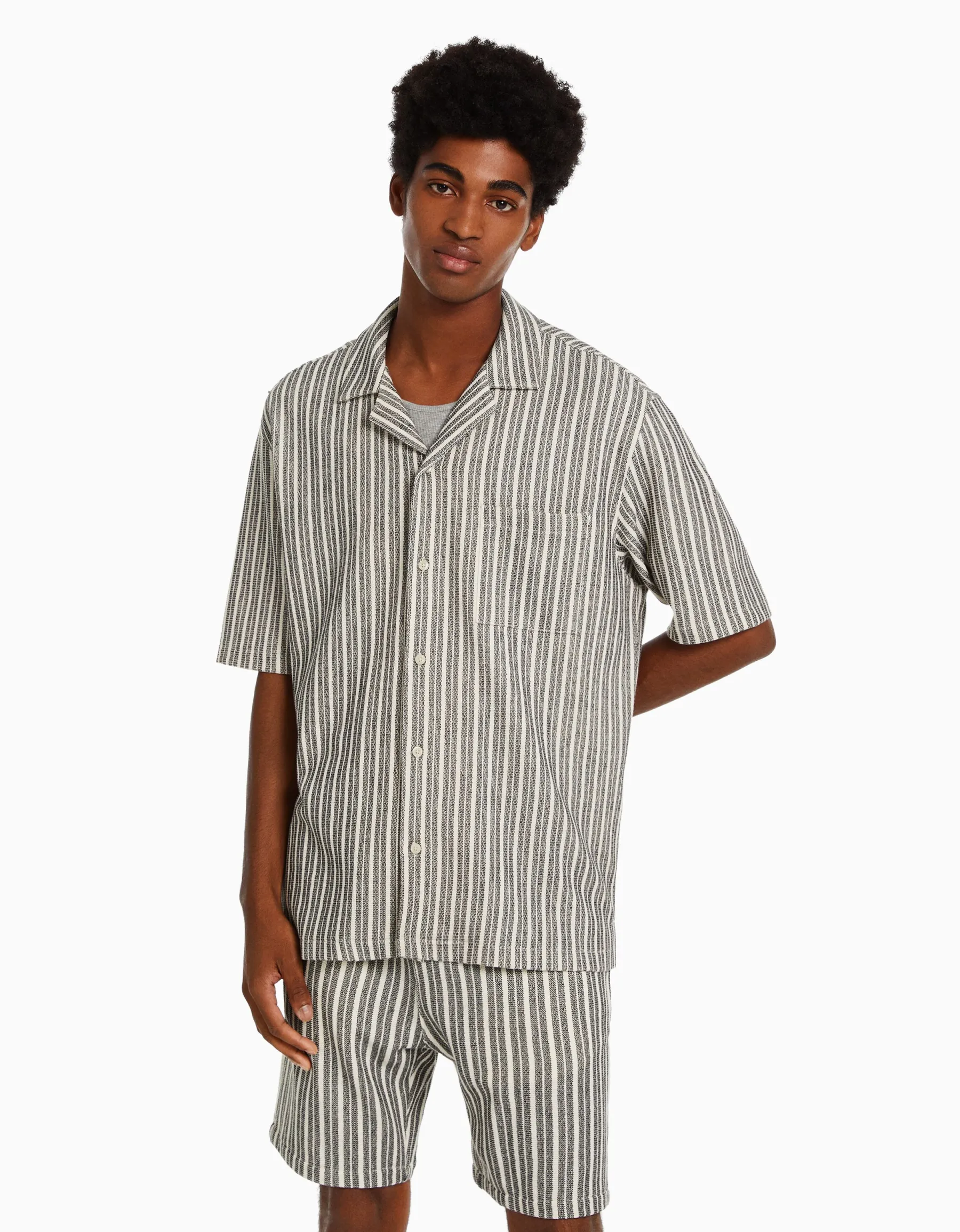 BERSHKA Chemise manches courtes rustique rayures Blanc / Noir New