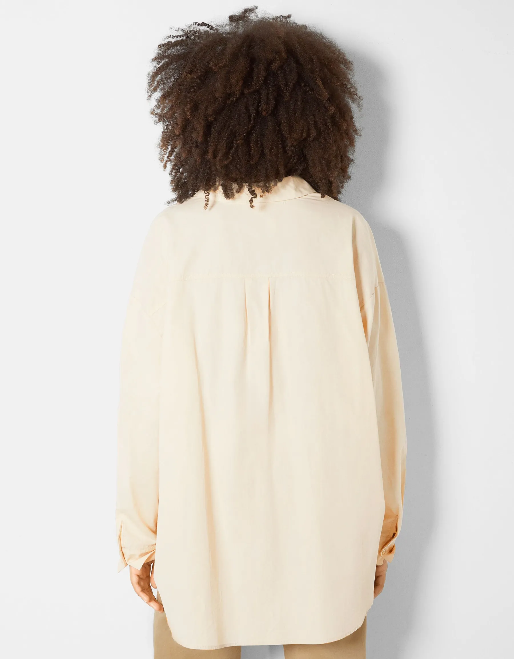 BERSHKA Chemise manches longues overzise popeline Beige Discount
