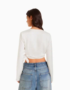 BERSHKA Chemisier cache-cœur ballerine manches longues satiné Beige Flash Sale