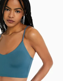BERSHKA Crop top bretelles fines Blanc Hot