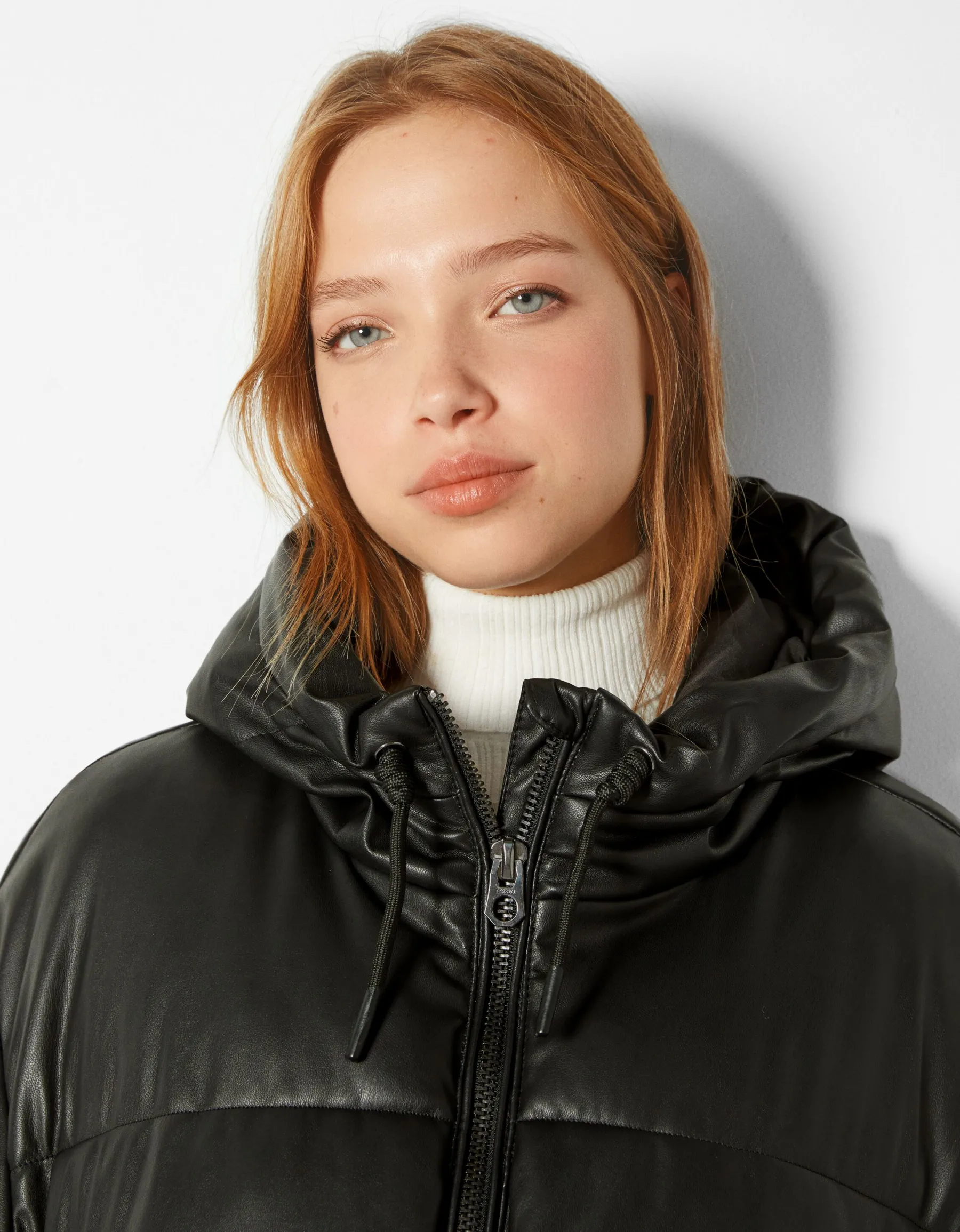 BERSHKA Doudoune capuche similicuir Rouge Cheap