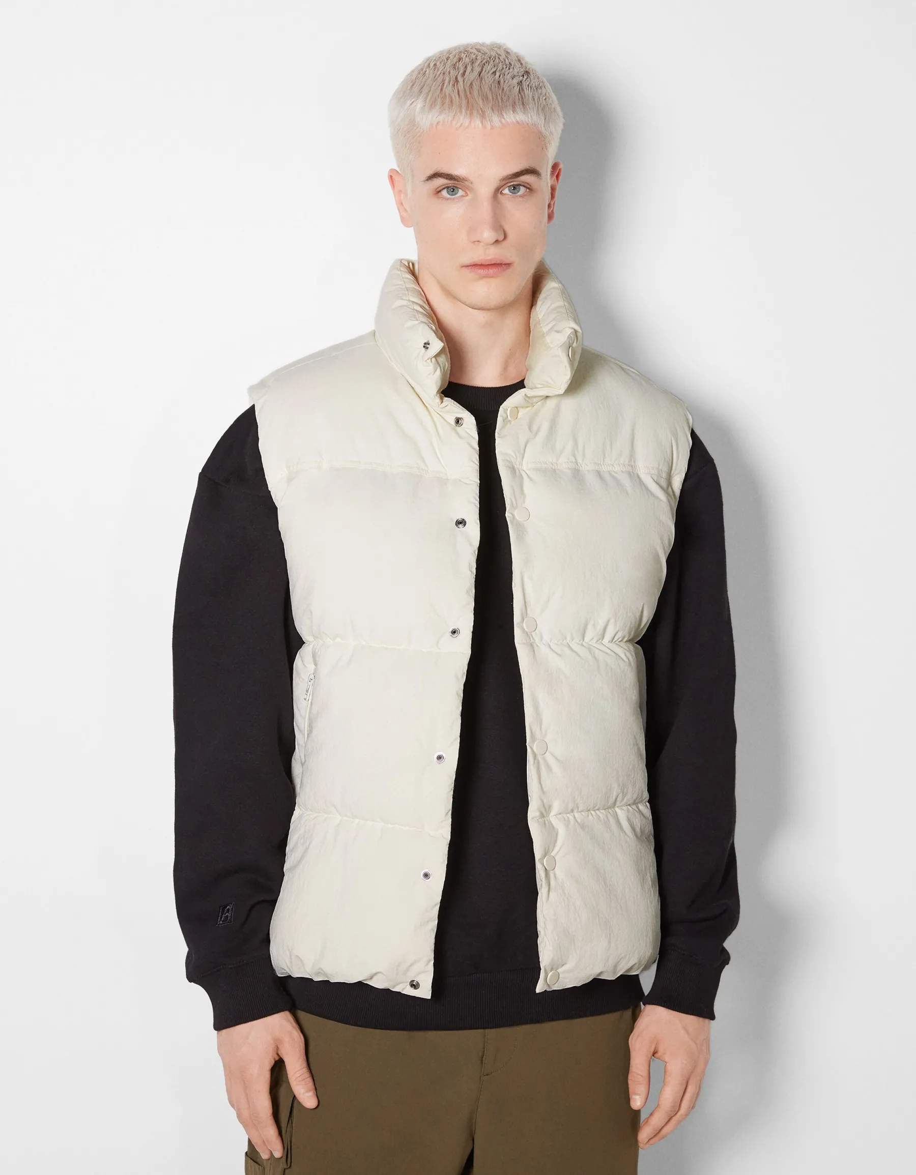 BERSHKA Doudoune sans manches Blanc cassé Flash Sale