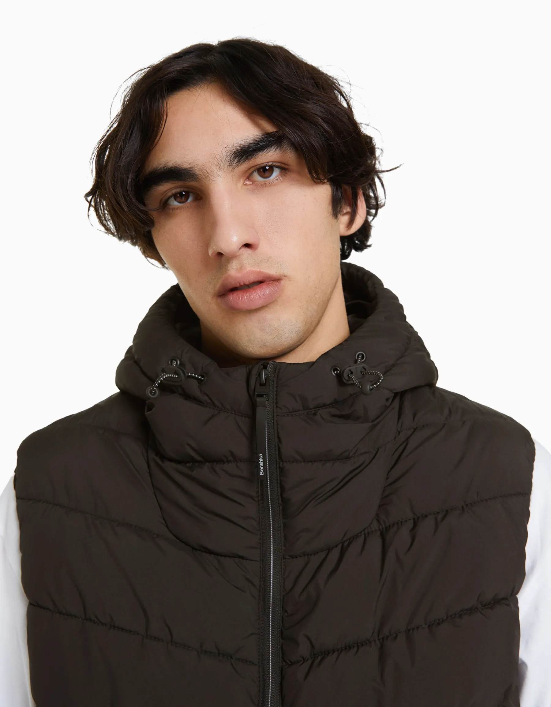 BERSHKA Doudoune sans manches capuche matelassée Noir Cheap