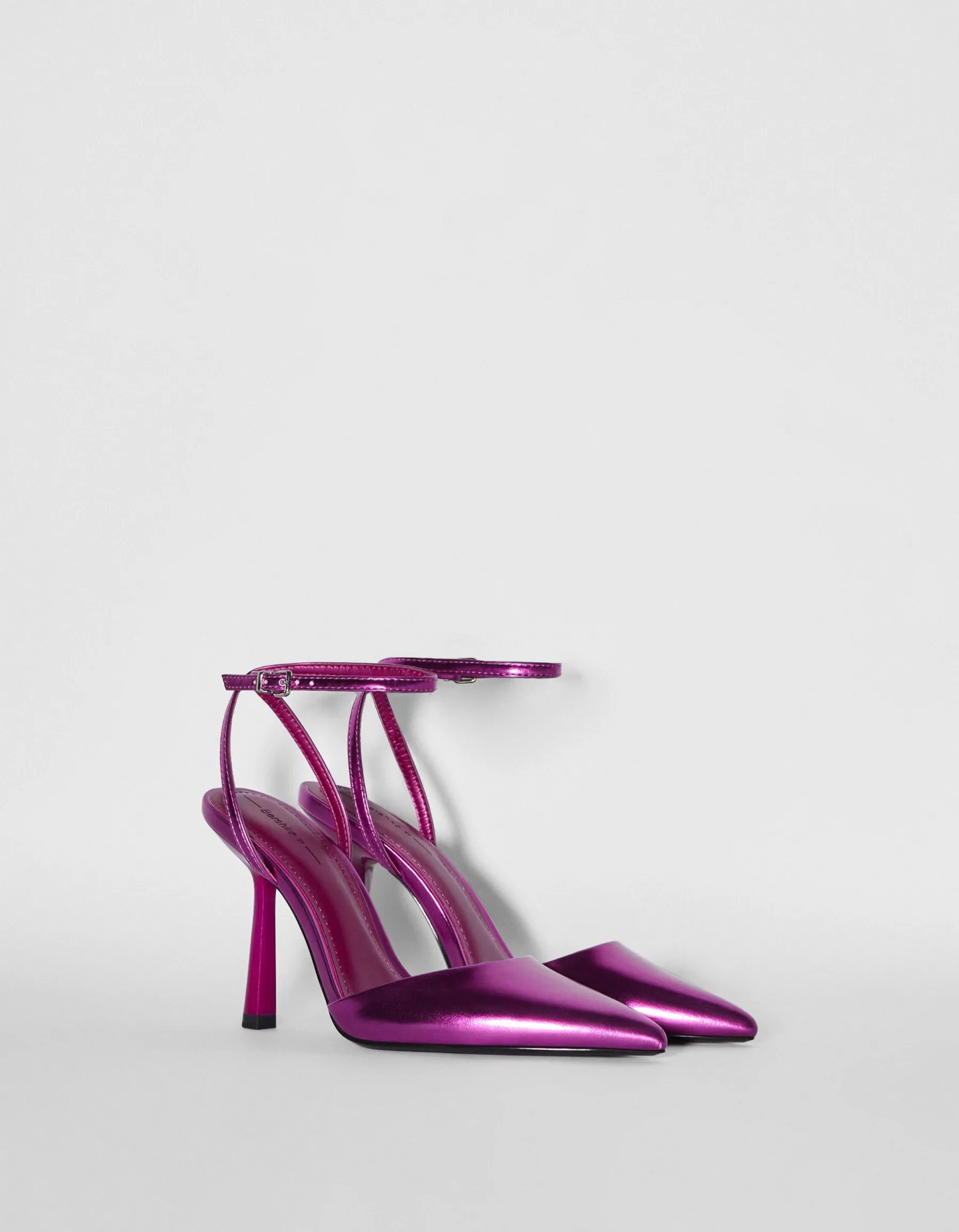 BERSHKA Escarpins type mules métallisés Fuchsia Shop
