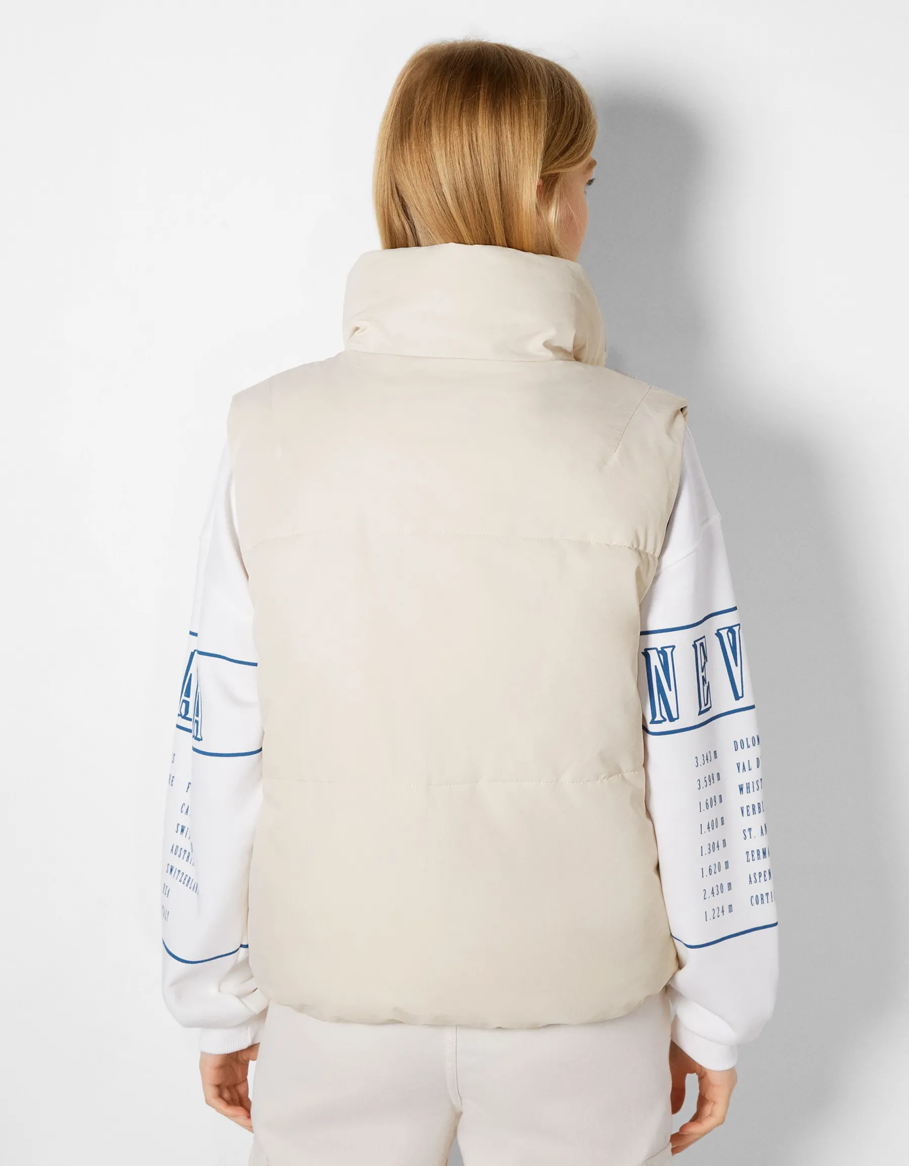 BERSHKA Gilet cropped sans manches réversible Grenade Cheap