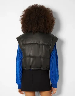 BERSHKA Gilet cropped sans manches similicuir Noir Best Sale