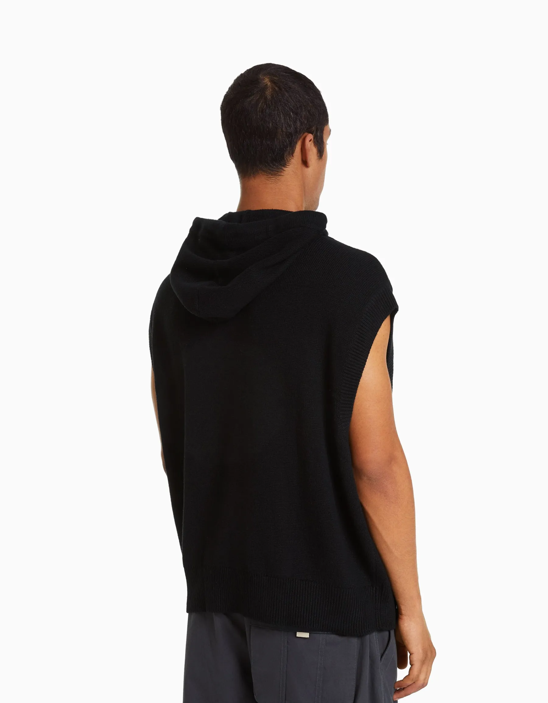 BERSHKA Gilet sans manches capuche maille Écru Cheap