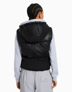 BERSHKA Gilet sans manches capuche similicuir Noir Cheap