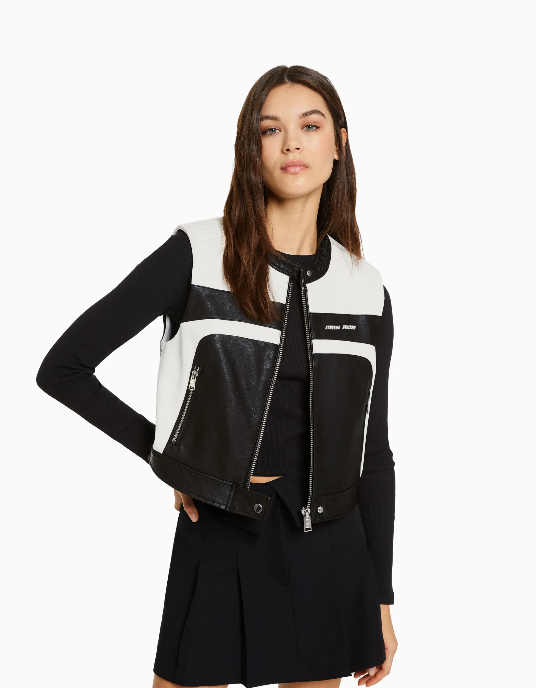 BERSHKA Gilet sans manches racing similicuir Noir Clearance