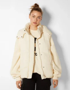 BERSHKA Gilet sans manches rembourré capuche oversize Noir Flash Sale