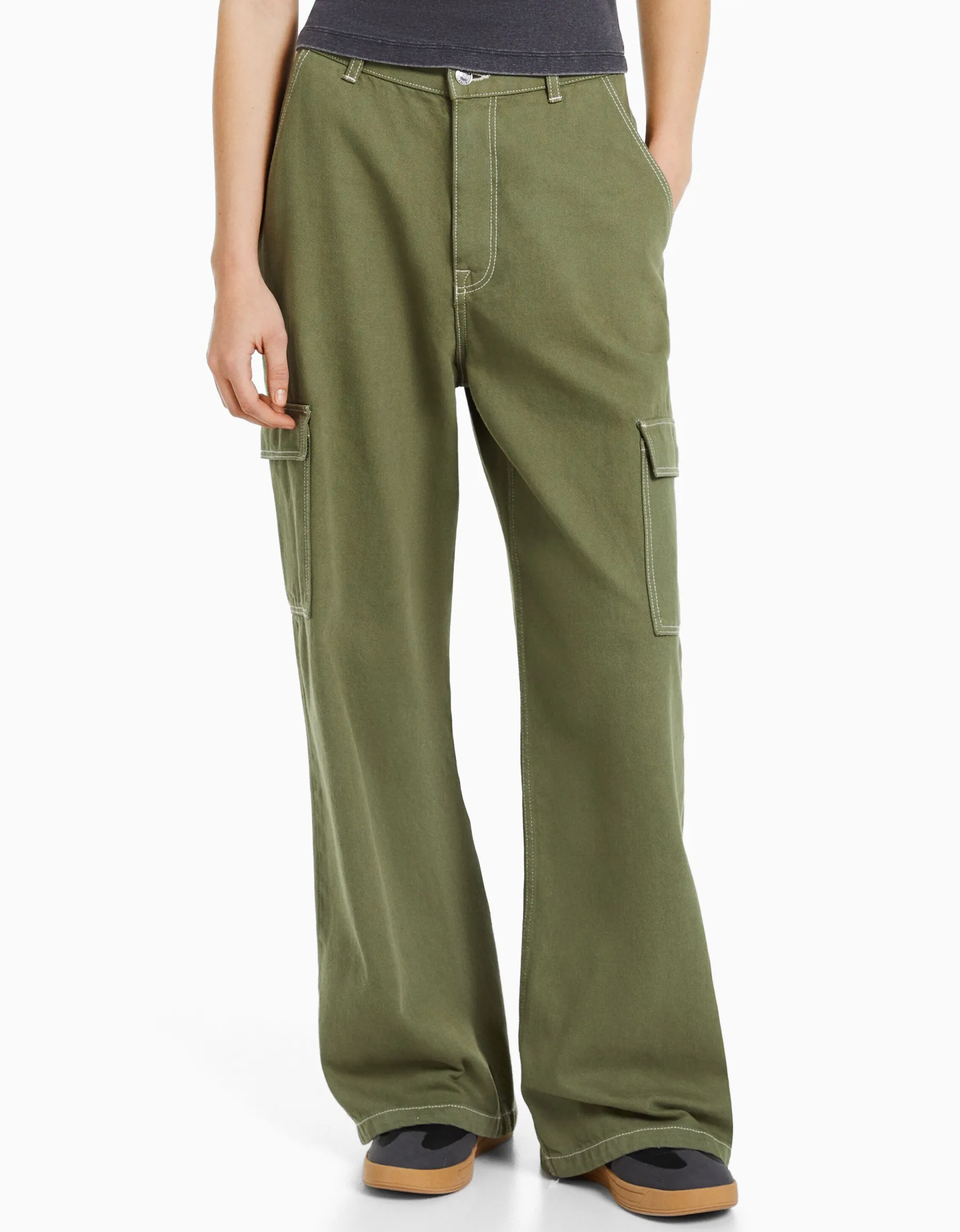 BERSHKA Jean cargo wide Kaki Sale