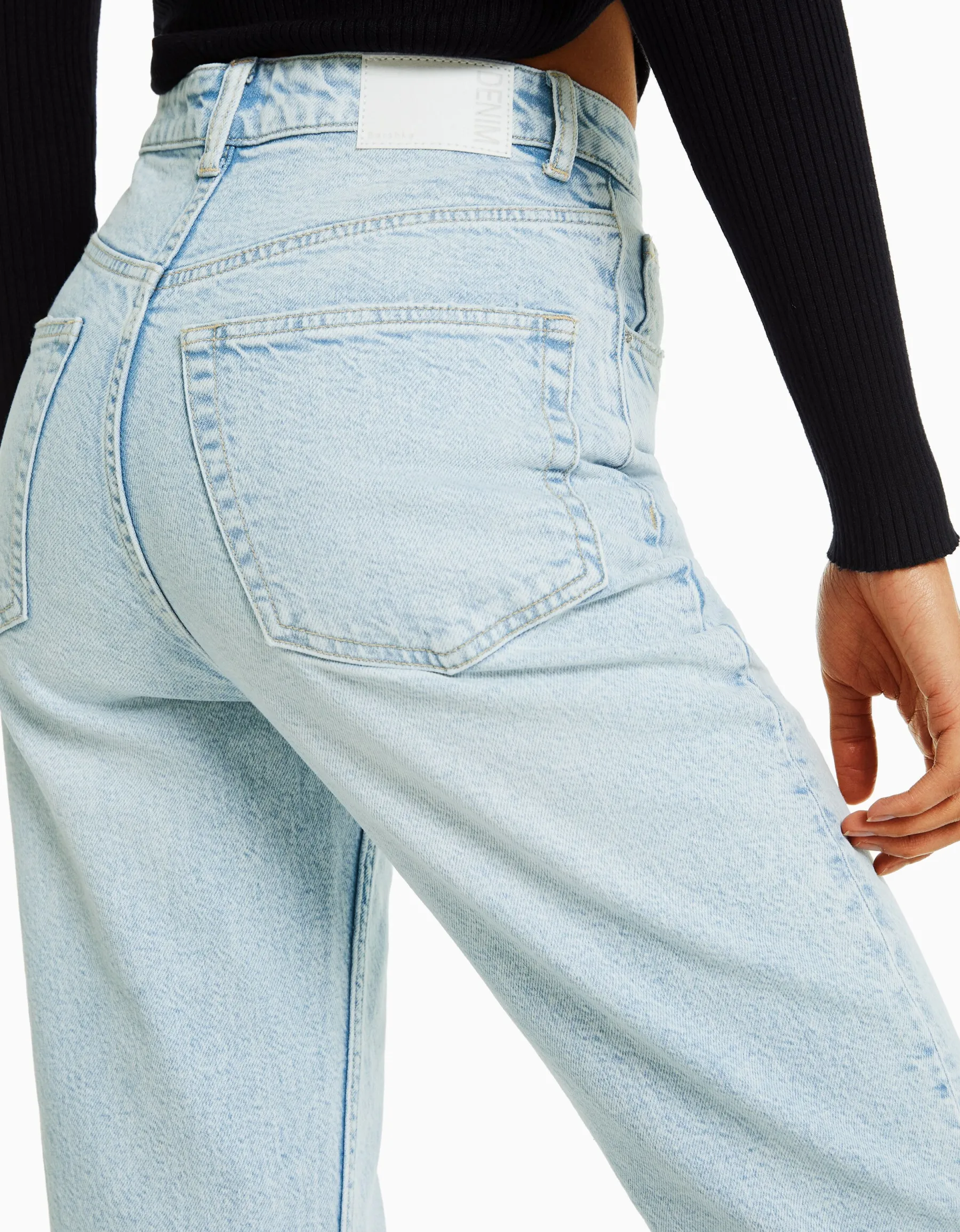 BERSHKA Jean mom slim décontracté Bleu lavé Best