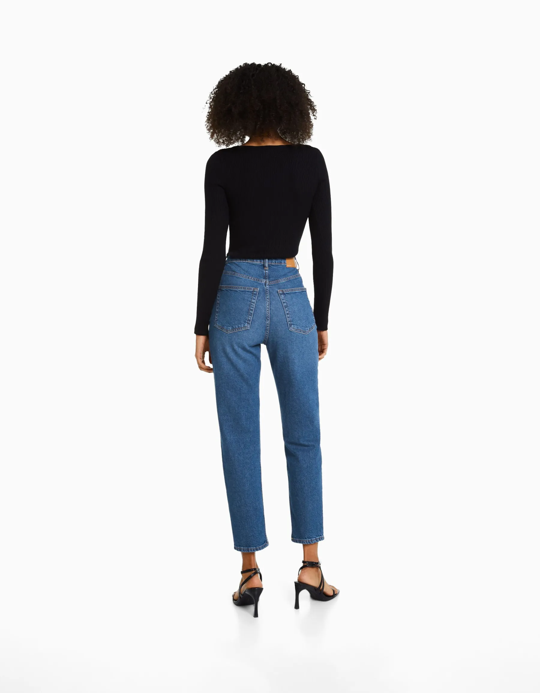 BERSHKA Jean mom slim décontracté Bleu lavé Cheap