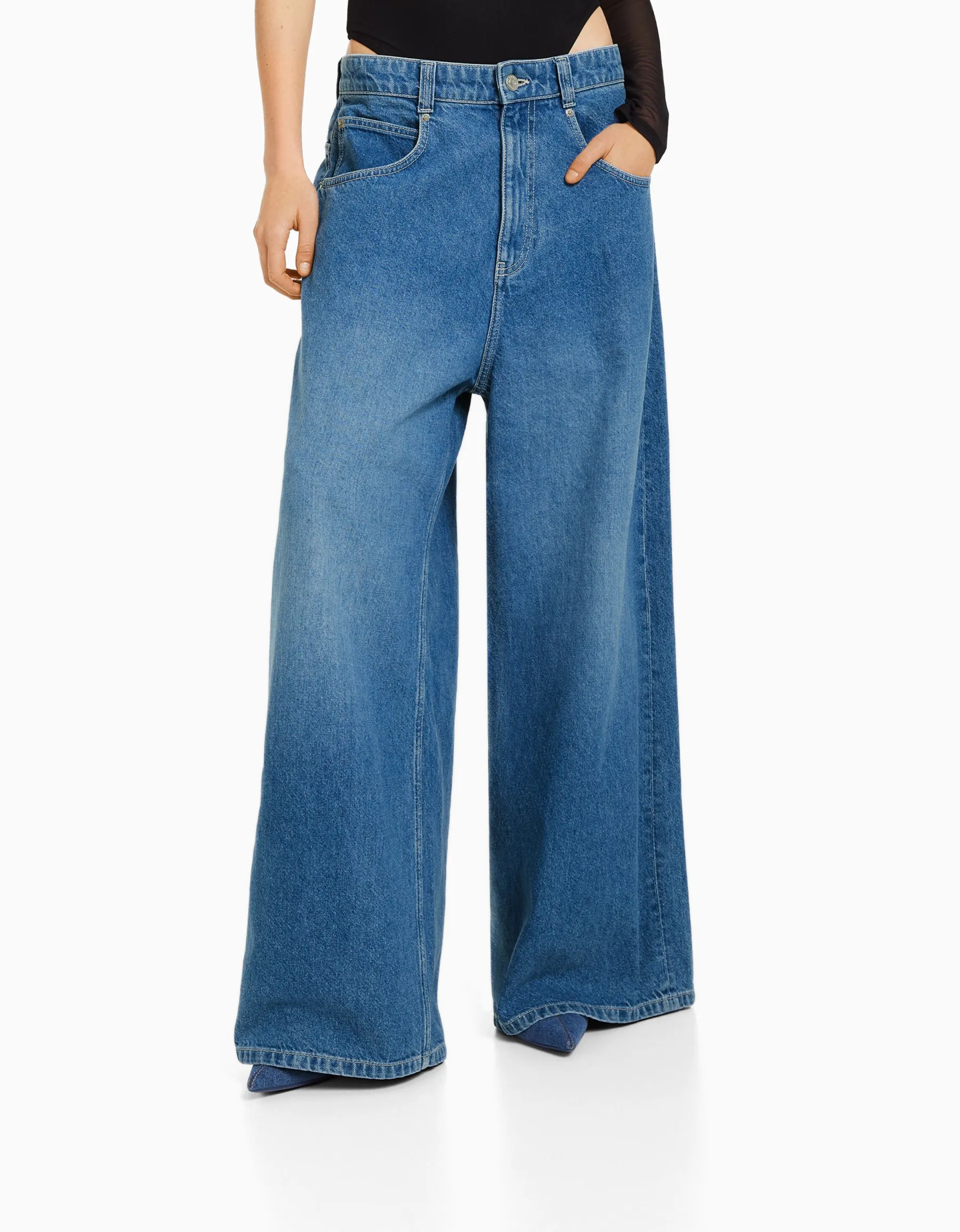 BERSHKA Jean 90’s super baggy Bleu lavé Store