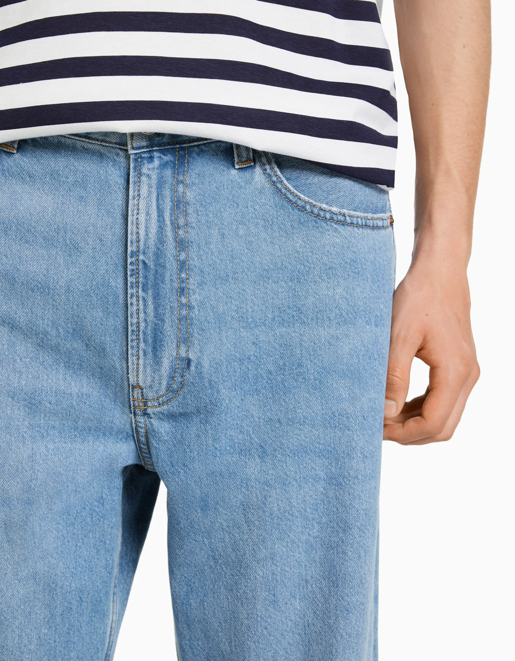 BERSHKA Jean 90's wide Bleu Clearance